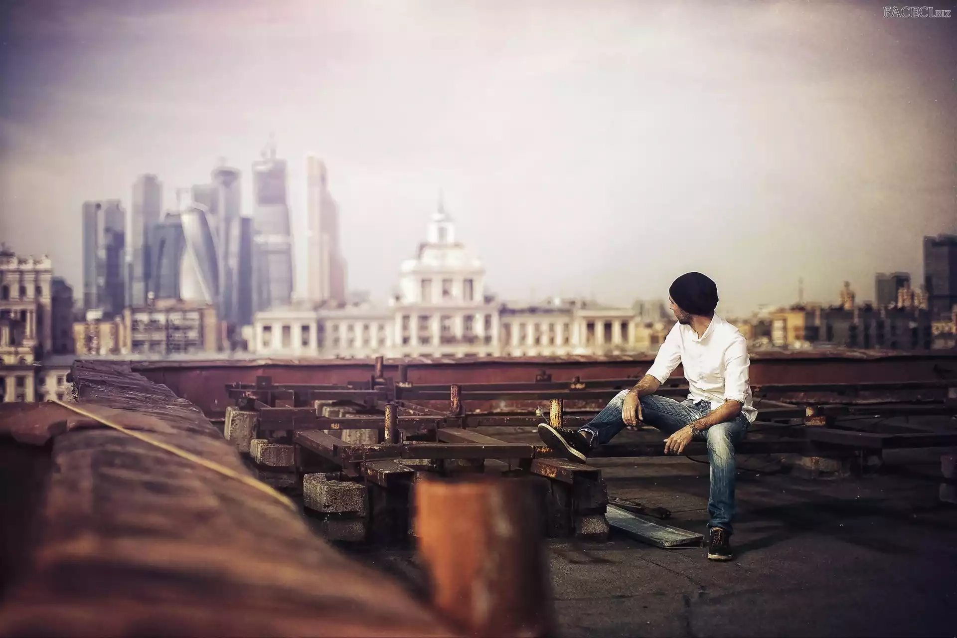 Drapacze Chmur, Mężczyzna, Dom, Dach